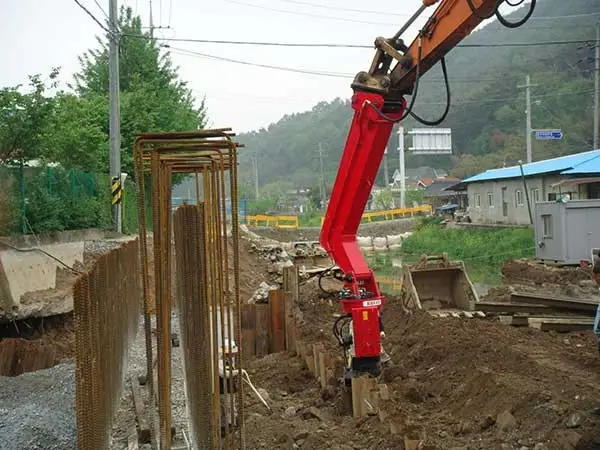 Vibratory Hammer for sheet pile driving